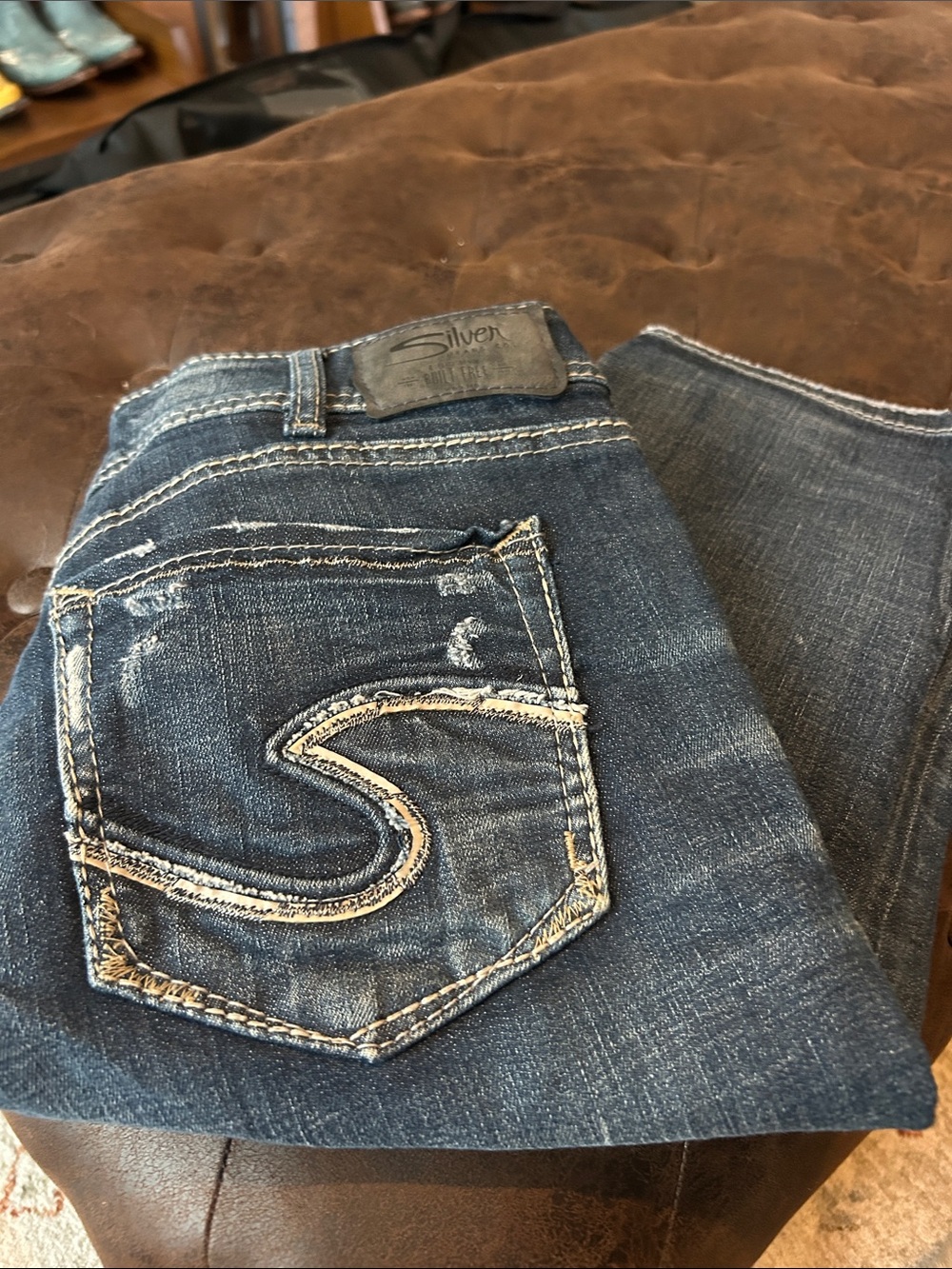 Silver Jeans Women's Dark Indigo Bootcut Contrast Stitching suki ankle 31wX27